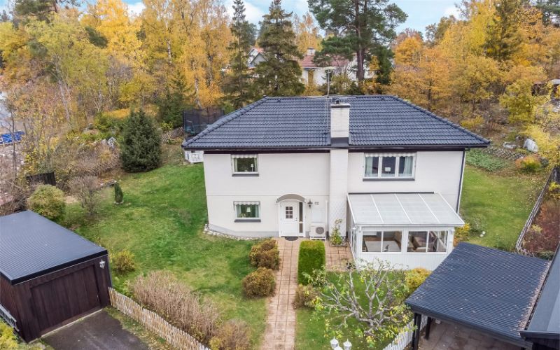 14. Byte takpapp taE295A0etskikt platt garagetak pga. vattenlaE295A0eckage