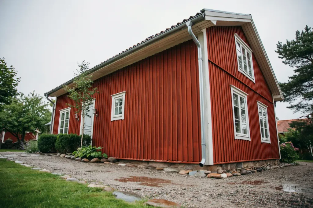 takavvattning p villatak s undviker du fuktskador med r tt h ngr nnor och stupr r